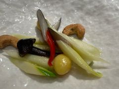 银杏鸡纵菌佐芦笋-次第花开素食雅宴