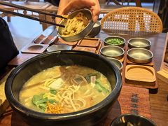 -银米·云南传统过桥米线(双廊黑金冠店)