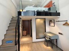 -斯维登酒店公寓(成都九眼桥牛市口地铁站店)