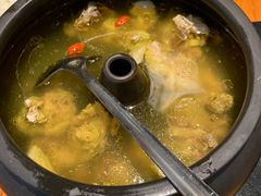 云海肴汽锅鸡-云海肴·汽锅鸡·云南菜(天山百盛优客店)