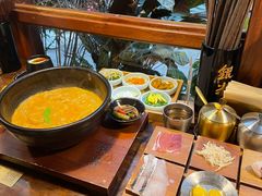 -银米·云南传统过桥米线(双廊黑金冠店)