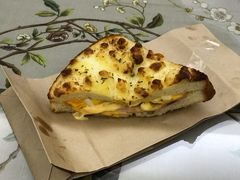 鸡蛋芝士三角-巴黎贝甜(银城东苑店)