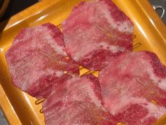 -牛YO寿喜烧·铁板烧和牛火锅自助(市府恒隆店)