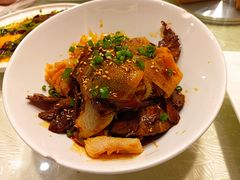 -巢香扣肉馆