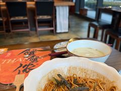 -蟹黄鱼·海派深夜面馆(江湾里店)