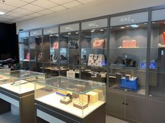 -用真奢侈品名表名包回收中心(朝阳万达店)