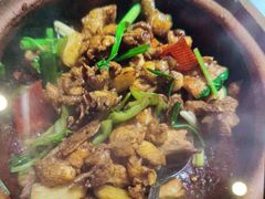 -八府香鸭·啫啫煲(华山路店)