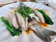 清蒸无骨鲫鱼-勒南公舍(龙江店)