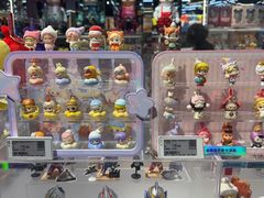 -泡泡玛特POPMART(侨福芳草地店)