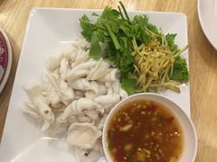 -J Daeng Seafood