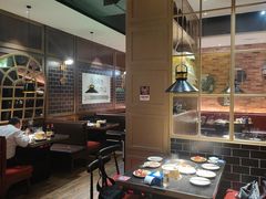 大堂-钱小奴海鲜自助黑金店(杭州滨江龙湖店)