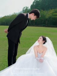 -樱花婚纱摄影