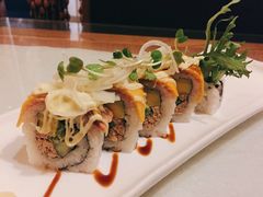 三文鱼芝士寿司-文立新麻辣烫(合生汇21街区店)