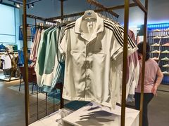 -阿迪达斯(武林银泰三叶草店)