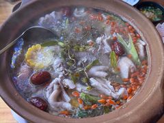 石橄榄炖鸡-洪大厨鸡煲(福田店)