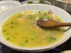 -粉八·云南米线·建水烧烤(常熟路店)