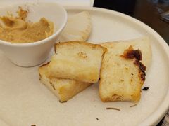 混合面包佐鹰嘴豆泥-blue frog蓝蛙(长泰广场店)