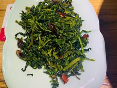 -小三峡食府(西五路店)