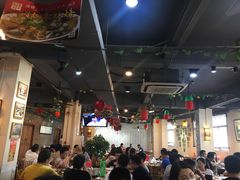 大堂-百年银屏蚝烙·潮汕菜·非遗(乐山店)