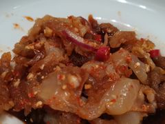 蛰头-红鼎豆捞·非遗鲍皇汤火锅(宝丰路店)