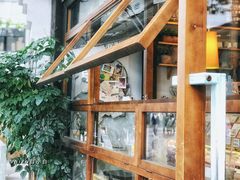 -猫的天空之城概念书店(杭州南宋御街店)