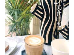 -UNI UNI(环亚凯瑟琳店)