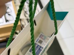 -美式眼镜·授权蔡司.依视路.尼康.豪雅.明月(人民广场店)