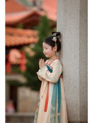 -朵颜化妆造型工作室(陆家嘴店)