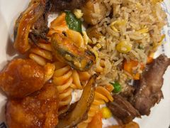 -四海一家自助餐(益田假日广场店)