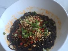 -八府香鸭·啫啫煲(华山路店)