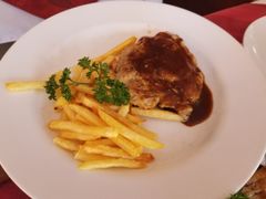 -Mai Mai Restaurant