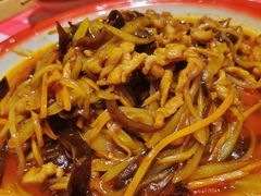 -思博半步颠小酒馆(梦时代店)