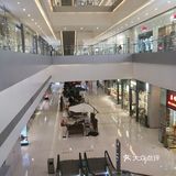几个月时间，从门庭若市到零零散散的客流，以及一些关门