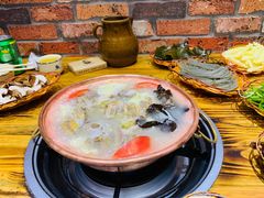 -阿婆情腊排骨火锅(金虹路店)