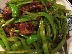 小椒牛肉丝-倾城