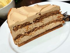 mocha cake-HARBS(渋谷ヒカリエ シンクス店)