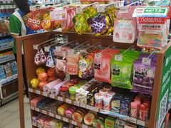 -全家便利店(愚园店)