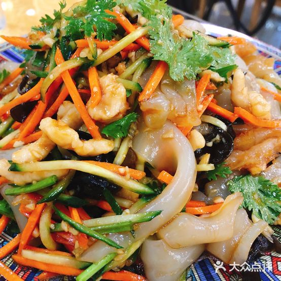 俏乡厨海鲜家场菜(绿地花都店)