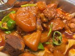 阿里疆大盘鸡-阿里疆Alijiang·丝路美食·异域风情·清真(长楹天街店)