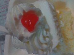 -红宝石·鲜奶小方·海派西点房(南丹店)