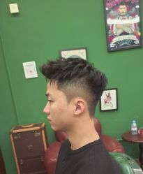 -尤司男士国潮理发馆