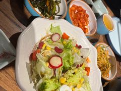 -明洞阿姨·韩式酱蟹烤肉·创意料理(三元桥店)