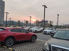 -融创茂-停车场