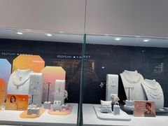 -HEFANG Jewelry何方珠宝(IFS店)