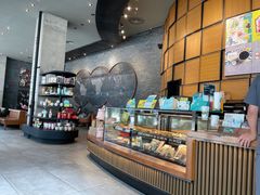 面包甜点陈列柜-星巴克臻选(惠州华贸天地1楼店)