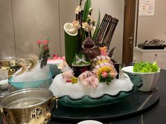 -鼎泰亨·海鲜牛肉餐厅(滨江店)