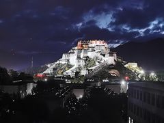 -平措康桑·和牛自助观景餐厅(布达拉宫店)