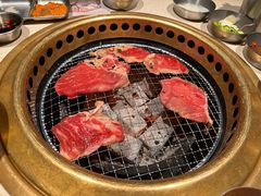 -蚂蚁洞·烤肉大营地(上海静安大悦城店)
