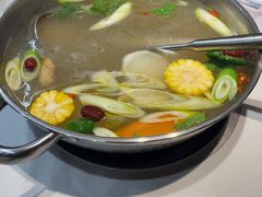 -乡土黄·鲜牛肉火锅·小龙虾(兴业街店)