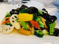 -雅逸居海鲜小厨